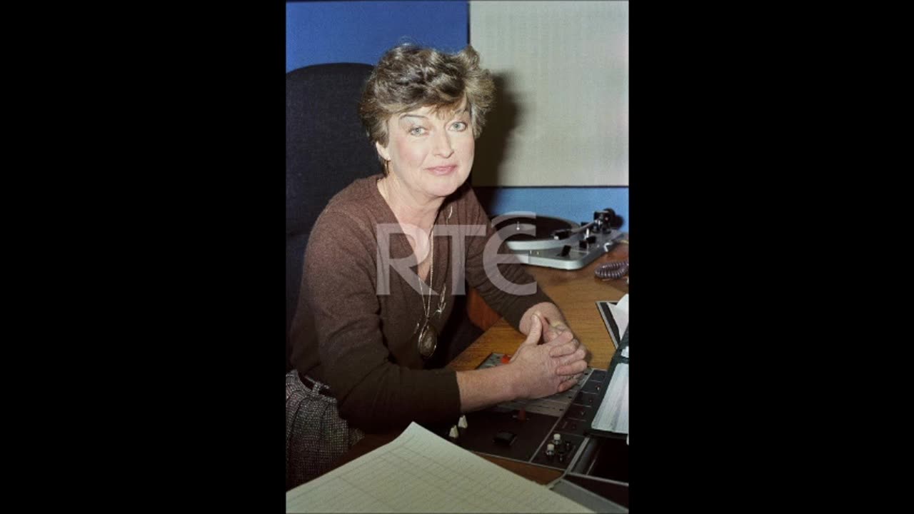 Treasa Davison on the mouse at RTE c. 2000