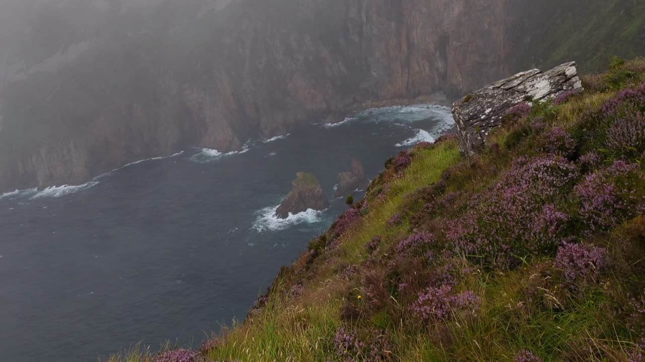 Slieve league cliffs part 2, storm is coming