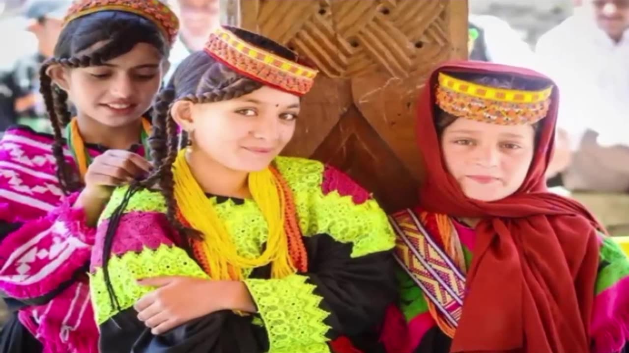 Kalash Valley History In Urdu Documentary | wadi e kalash || kalash valley Pakistan