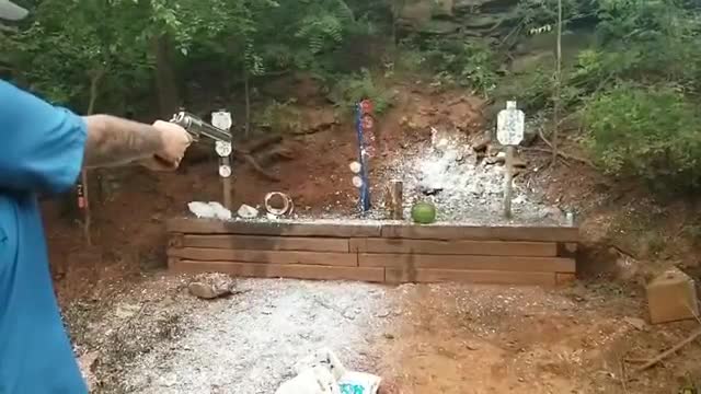 500 S&W Magnum 700 Grain vs Watermelon