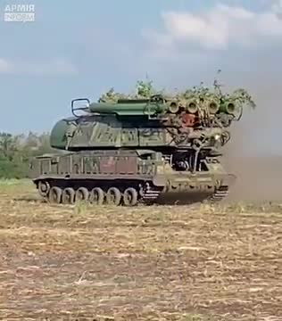 Ukrainian Buk SAM Firing at Russian Missiles