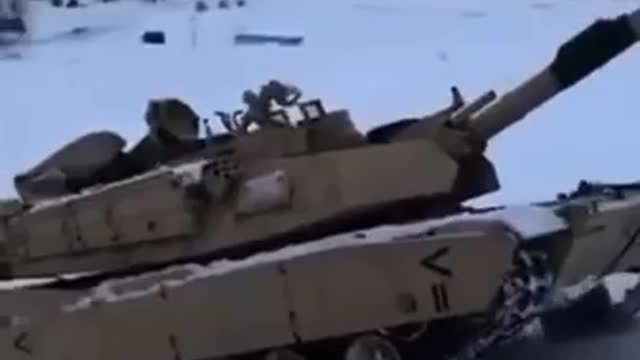 Abrams M1 Tank Cant Handle Snow🤦💩🇺🇸