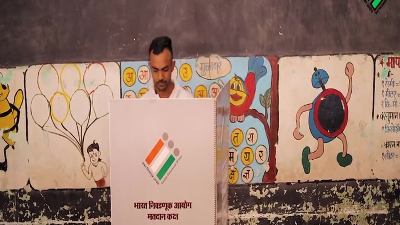 Voter Awareness Campaign 2024 Collector Ayush Prasad Jalgaon