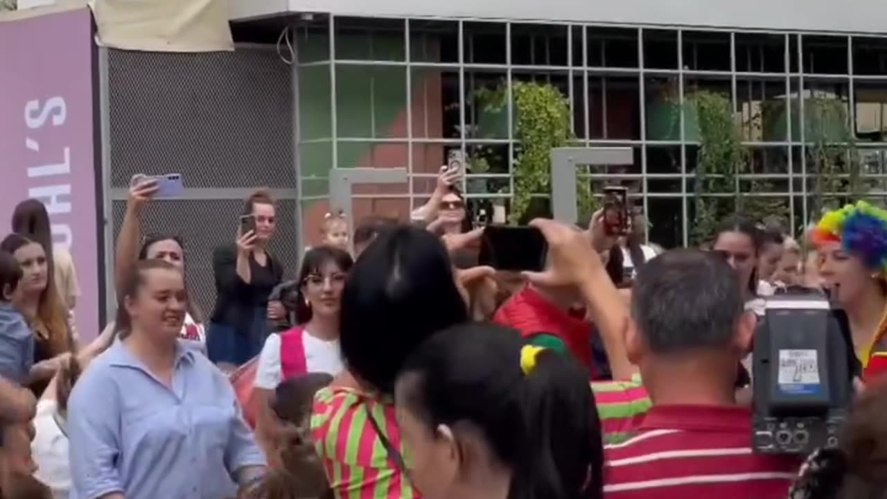 Meta feston 1 Qershorin me fëmijët e anëtarëve të PL