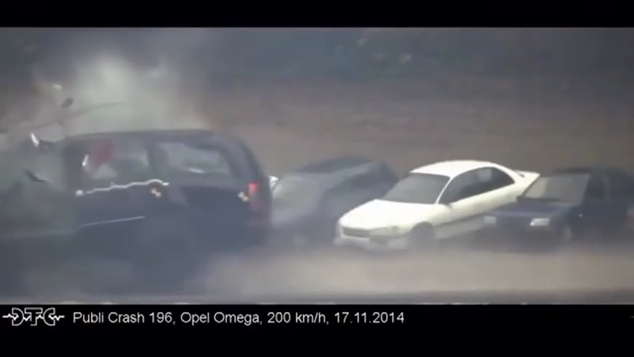 200 km/h car crash test