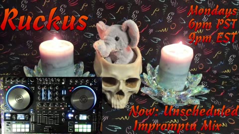 2023-02-12: Impromptu Unscheduled Mix (Live Stream Recording)