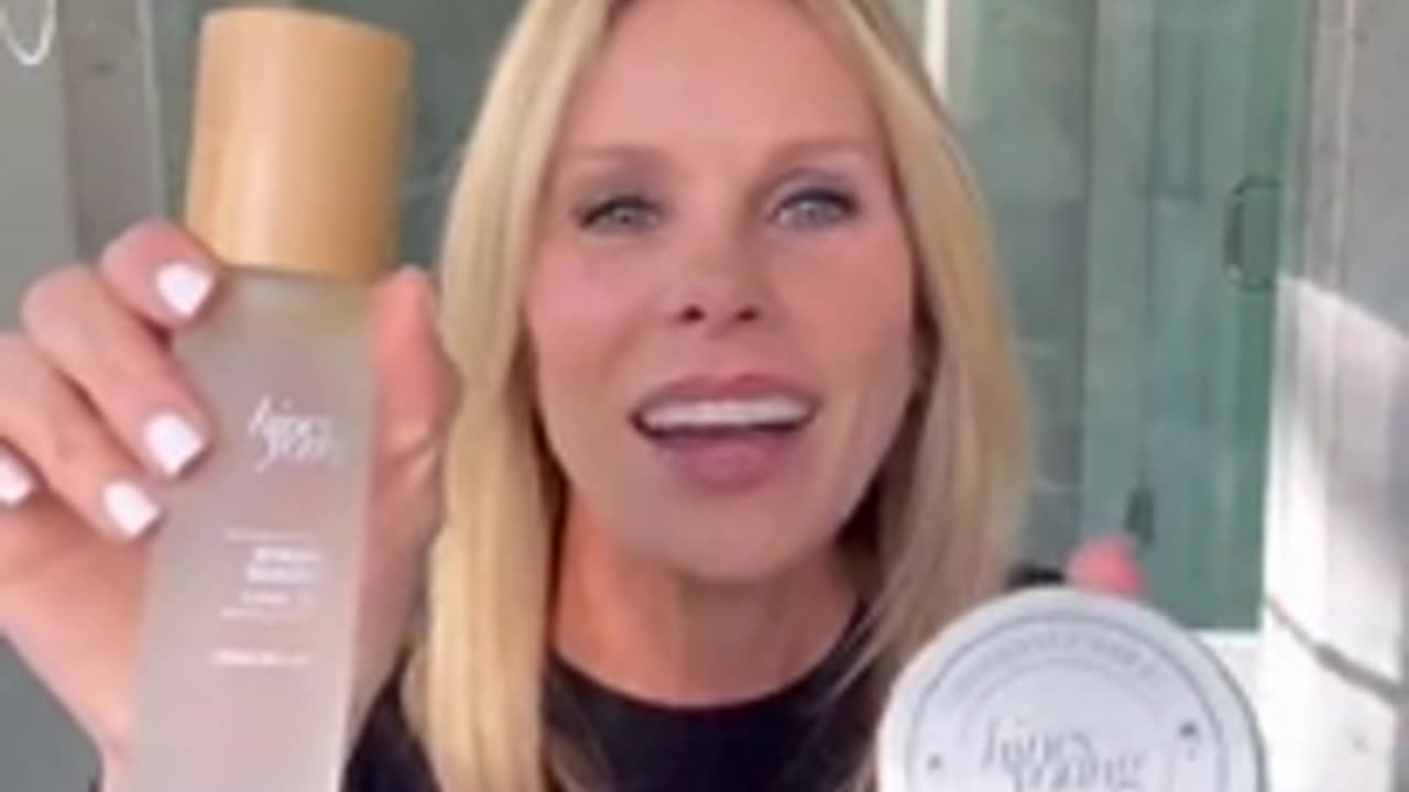 Cheryl Hines Posts Video of RFK Jr. Showering to Promote Her ‘MAHA’ Candle Line