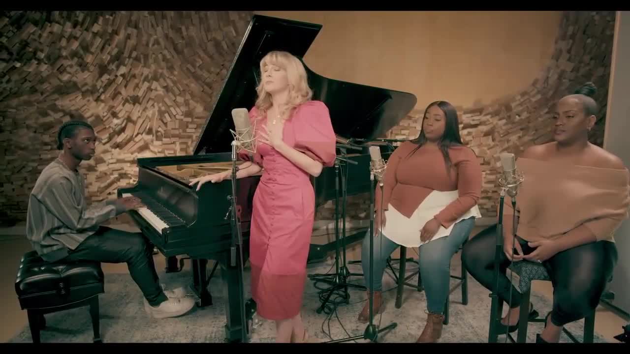 ArethaFranklin “I Say a Little Prayer” Morgan James