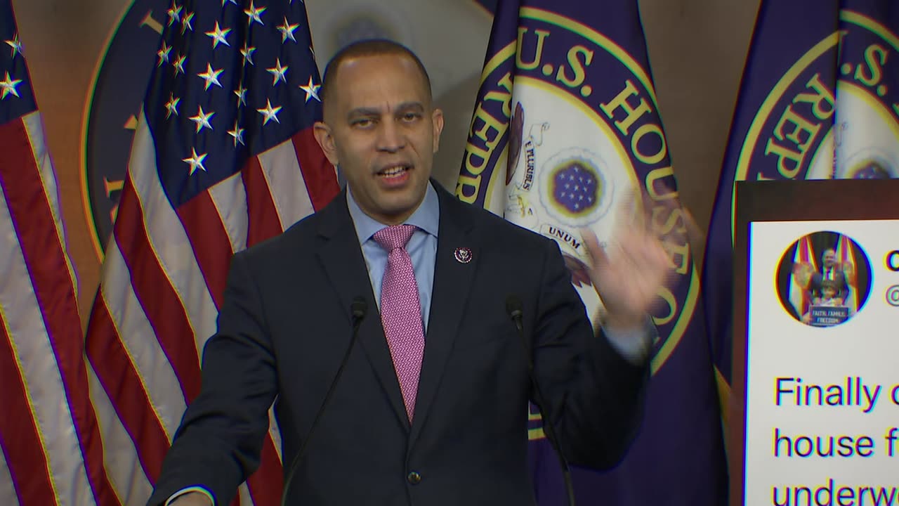 Rep. Hakeem Jeffries admits Rep. Omar has used anti-Semitic tropes during her time as congresswoman