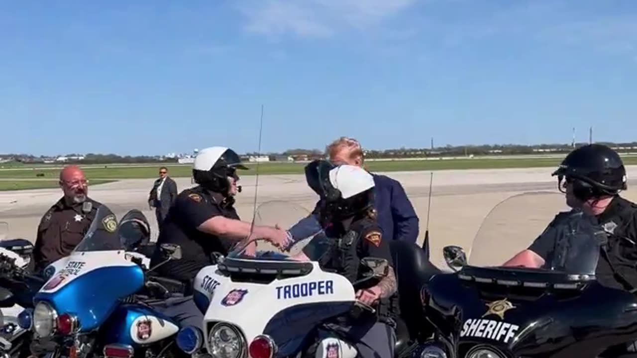 Trump Meeting Biker Police