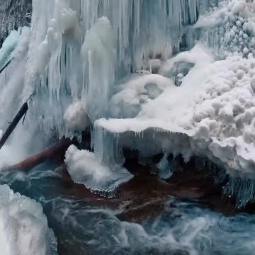 Frozen waterfalls 🥶❄️