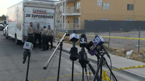 Las Vegas police shoot, kill knife-wielding man near Airport