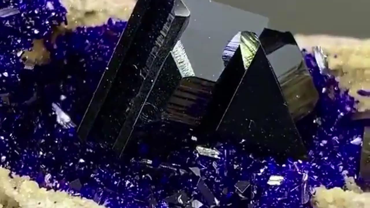 Azurite GEODE Twin From Morocco