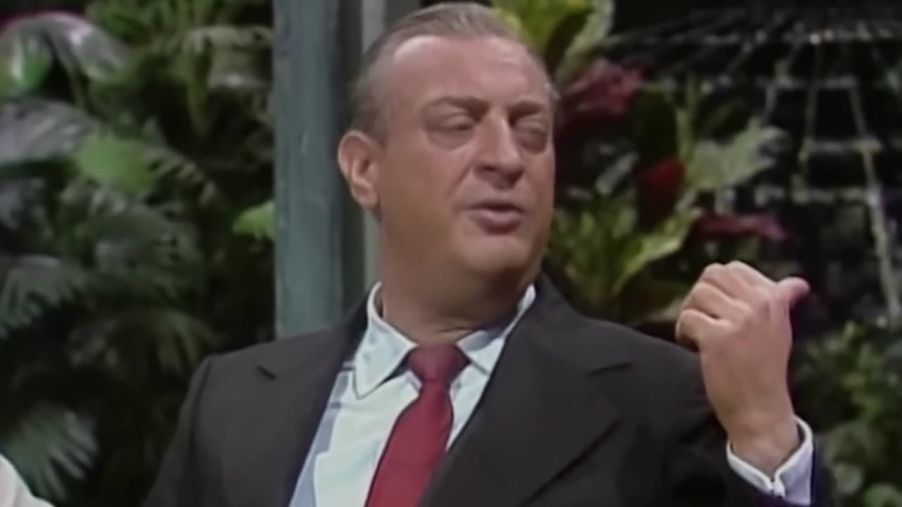 Rodney Dangerfield Has Dom DeLuise Rolling On The Floor Laughing (1974)