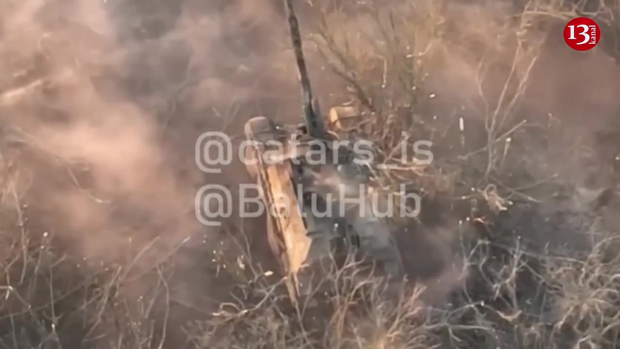 Four 152 mm "Msta-S" artillery units hidden by the Russians in the forest were hit