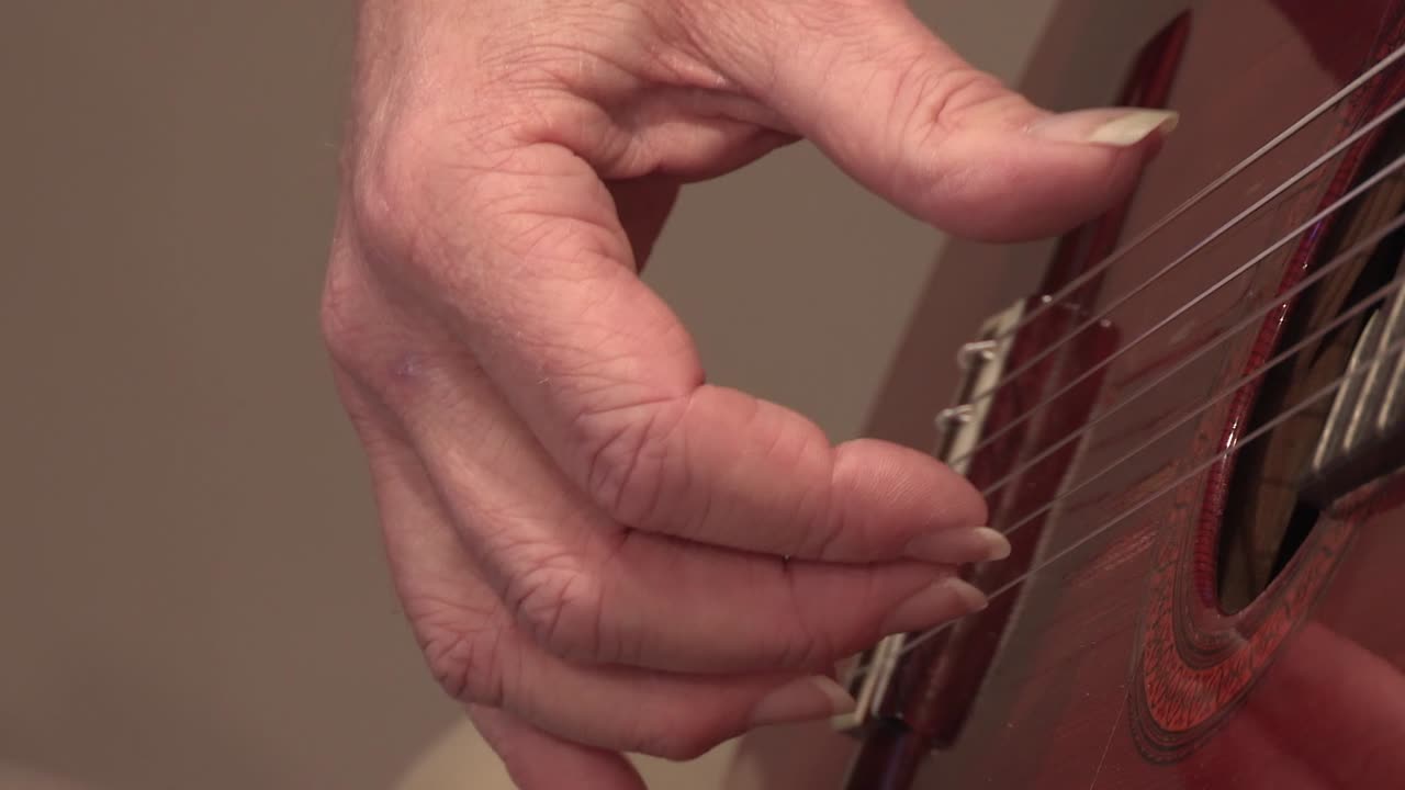 Leyenda Right-Hand Technique Video #13: Double thumb stroke, the basics