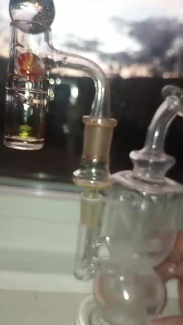 Close Up Self.Spinner On Some SunMed Live Resin Badder Cold Start Slow Melt