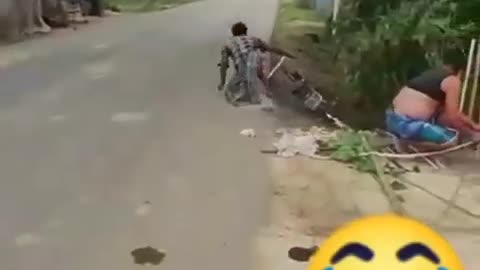 Funny Cycle Stunt Man Desi