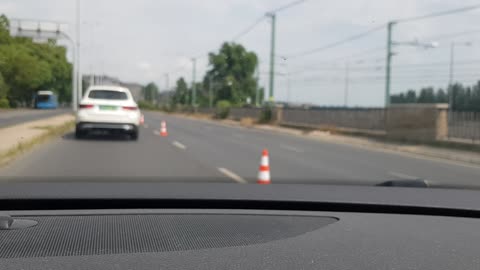 A mi városunk Budapest - Rakpart és a mellette lévő főútvonal szükségtelenül lezárva