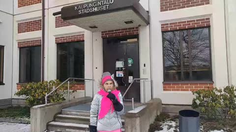 Sytytä valot Suomeen -protesti Lohjan kaupungintalolla 29.1. 2023