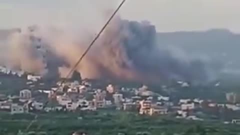 Israeli forces drop massive bombs in southern Lebanon #2