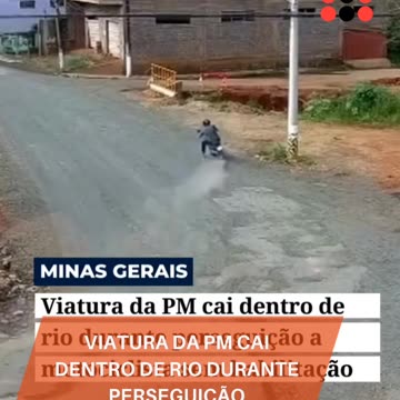 Viatura da PM cai dentro de rio durante perseguição
