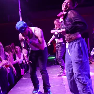 Too Hype Crew sings Soulja Boy by Crank That at Maloney's