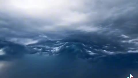 Clouds look like waves
