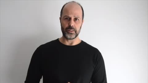 Profesor: "Feijóo (PP) ha prohibido el uso del español en todos los centros de docentes de Galicia"
