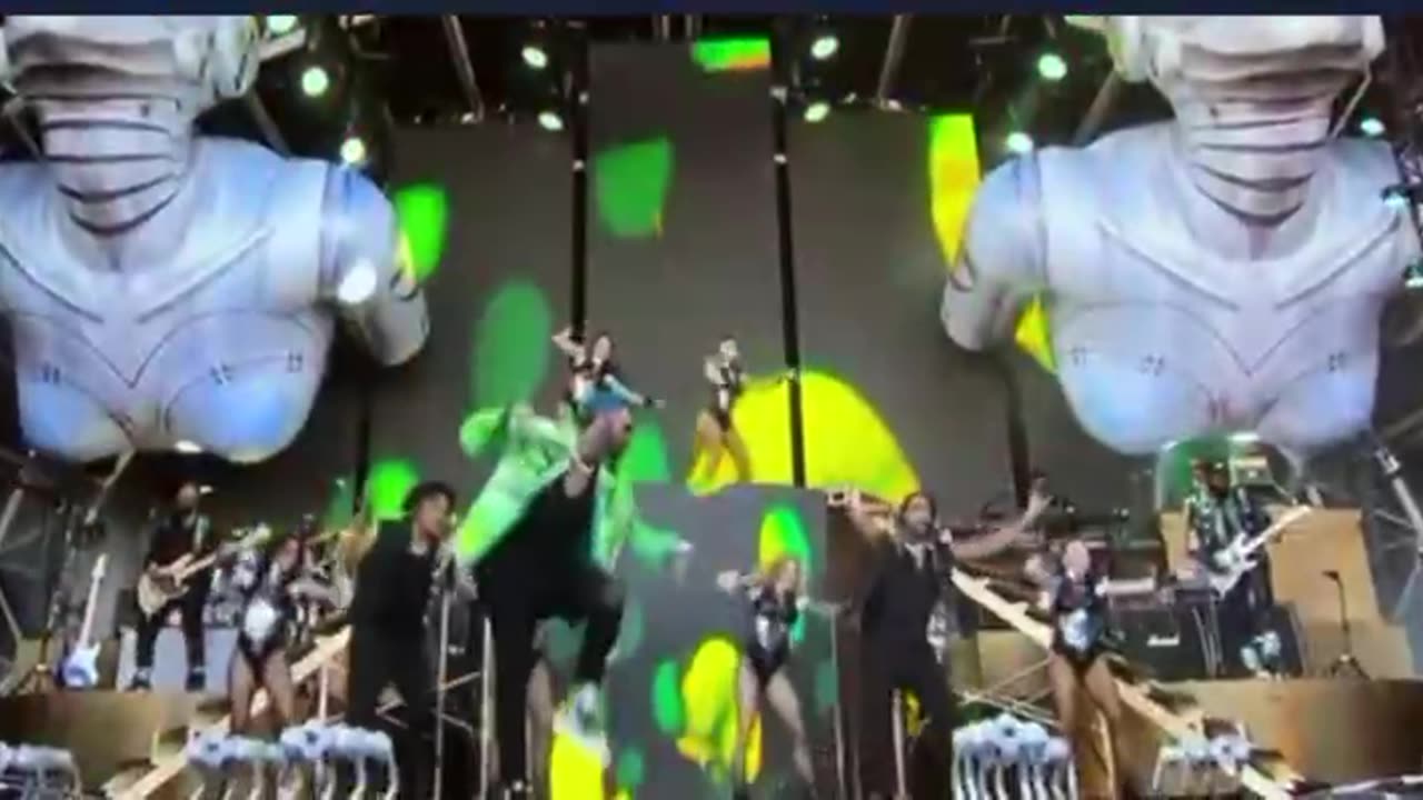 robots are dancing at Super Bowl