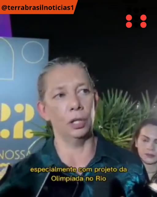 Ministra dos esportes virou meme na internet por não se fazer entender em sua fala: "Dilmou"