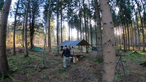 Setting up the camera to film under the tarp. Speedlapse 20th Jan 2023