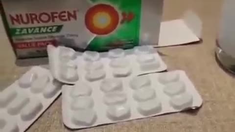 ΓΡΑΦΕΝΙΟ ΣΕ ΔΙΑΦΟΡΑ ΧΑΠΙΑ..