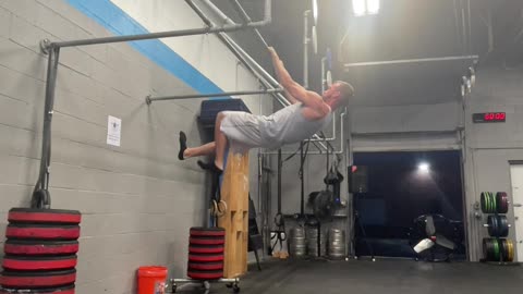 Front Lever Air Walk - Spice It Up