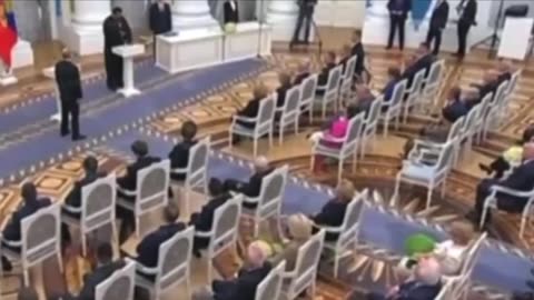 STEVEN SEAGAL DICHIARA: L'UCRAINA E' NOTA PER TRAFFICO SESSUALI MINORI E NAZISMO.