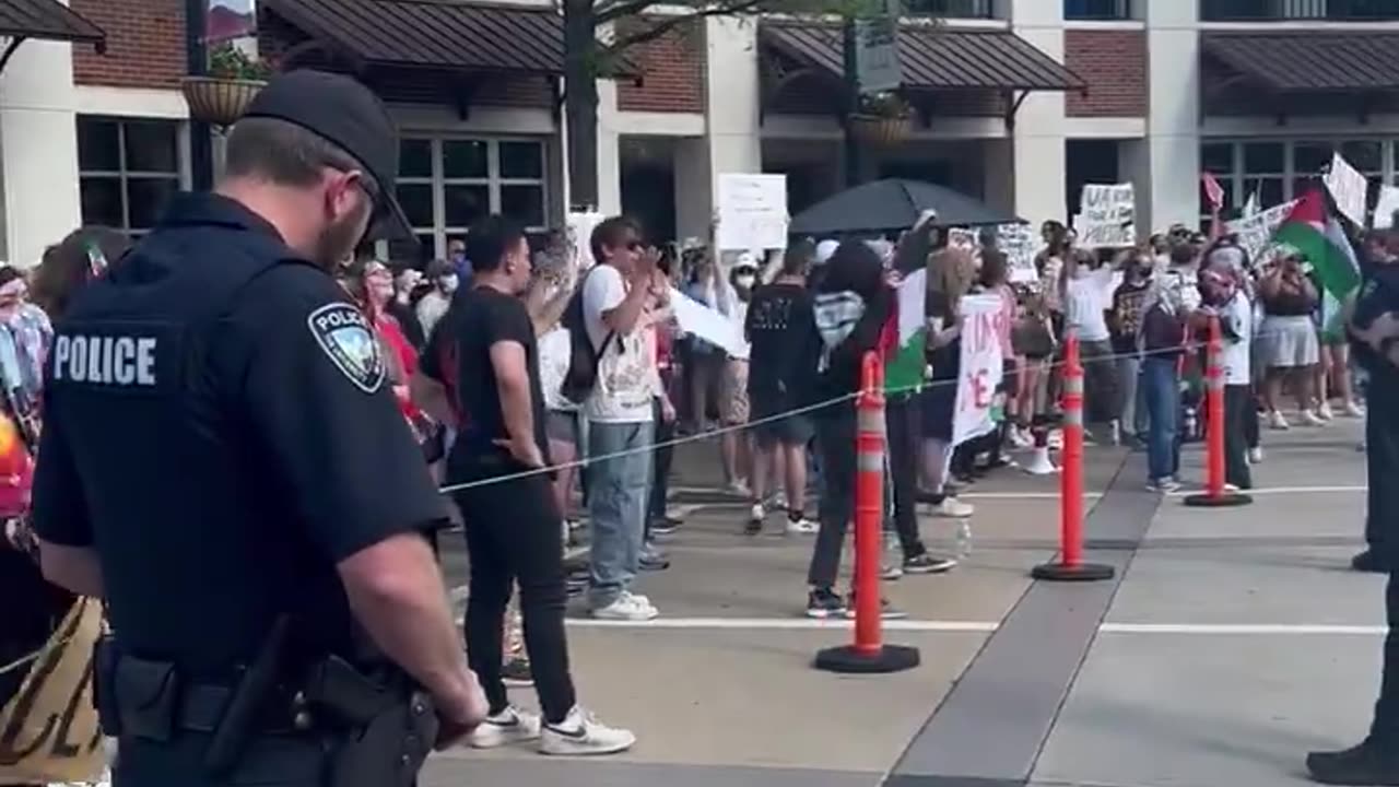 Both Sides Chant 'FUCK JOE BIDEN!'