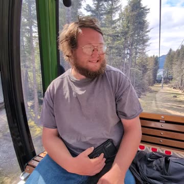 Cody tries explains why he loves buffalo chicken cauliflower