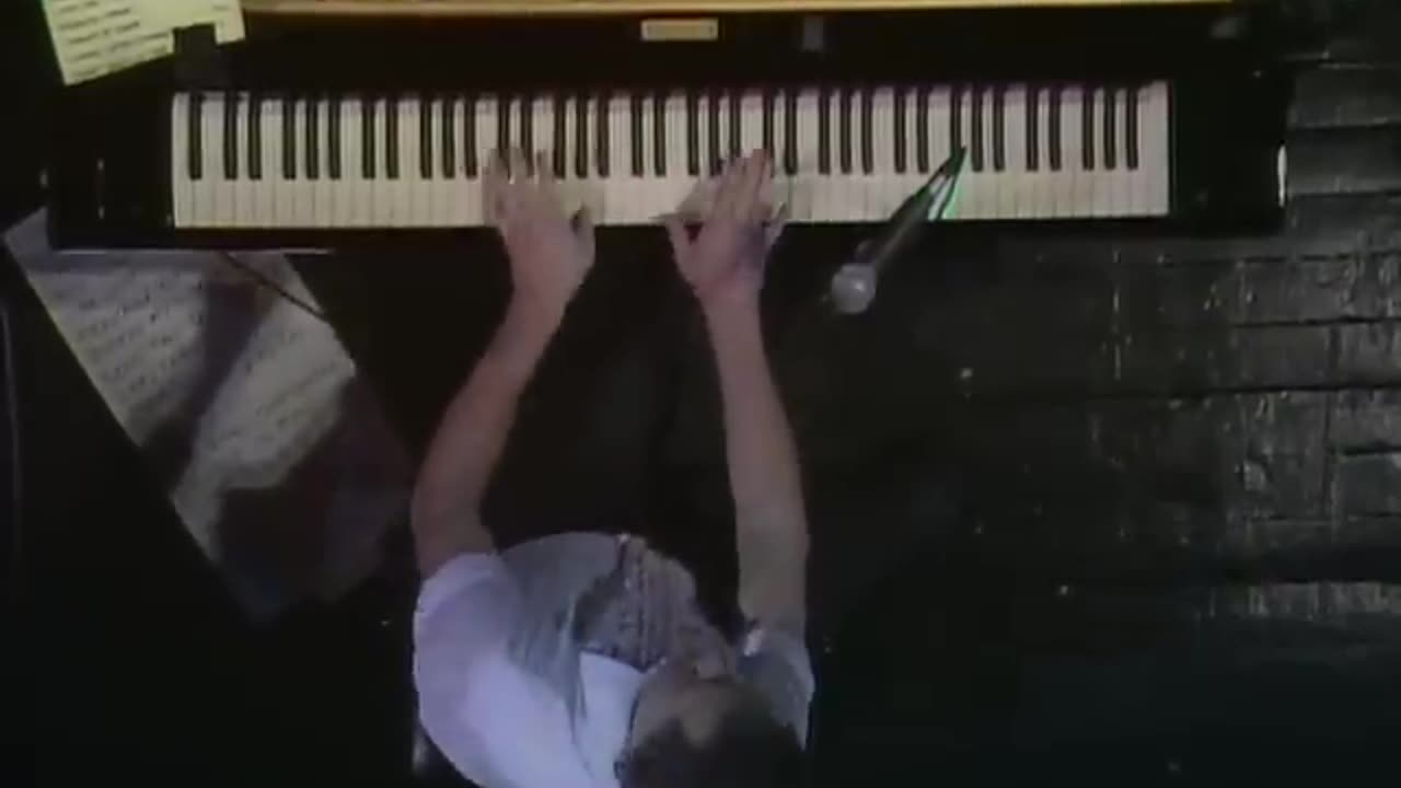 Jerry Lee Lewis - Johnny B Goode (From "Jerry Lee Lewis and Friends" DVD)