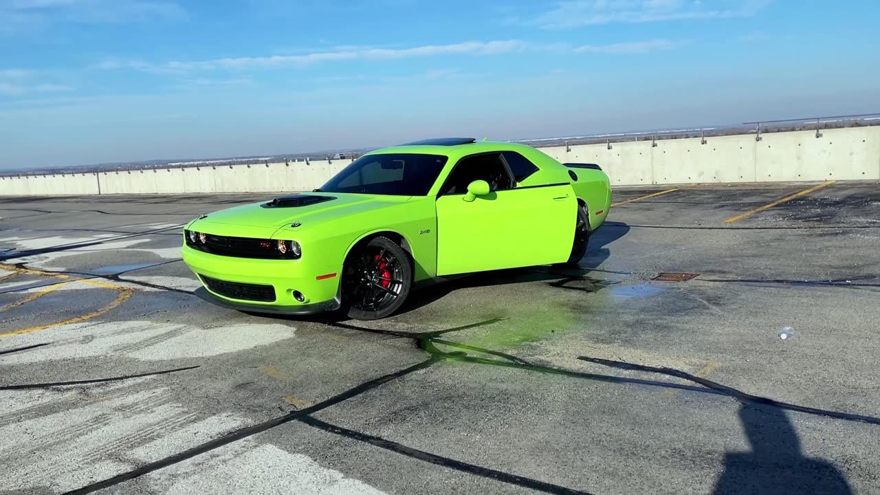 Reviewing 2023 Dodge Challenger (Last Call)with every option selected under 2 Minutes.