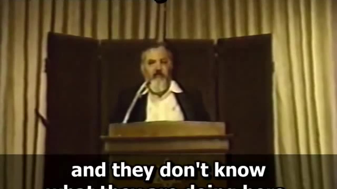 Rabbi Meir Kahane speaks at Lincolnwood, IL