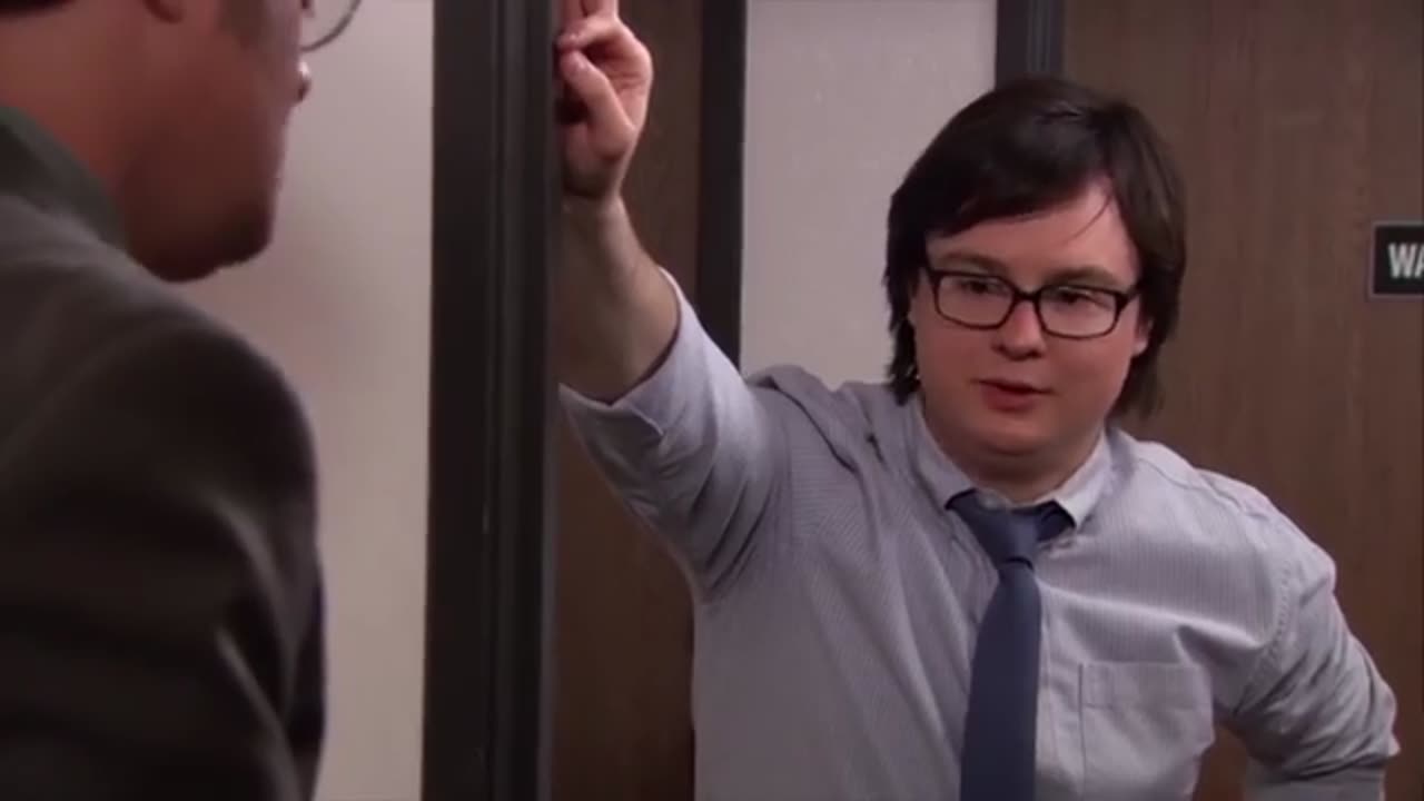 Dwight Tranquilizes Stanley - The Office US