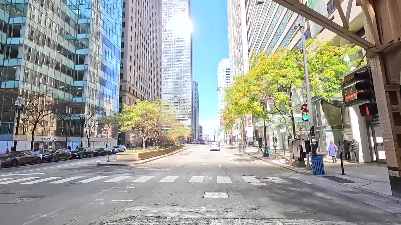 Driving Chicago 4K HDR Trump Tower Downtown