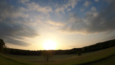 Sun ☀ Rise 5 8 24 57f/14c