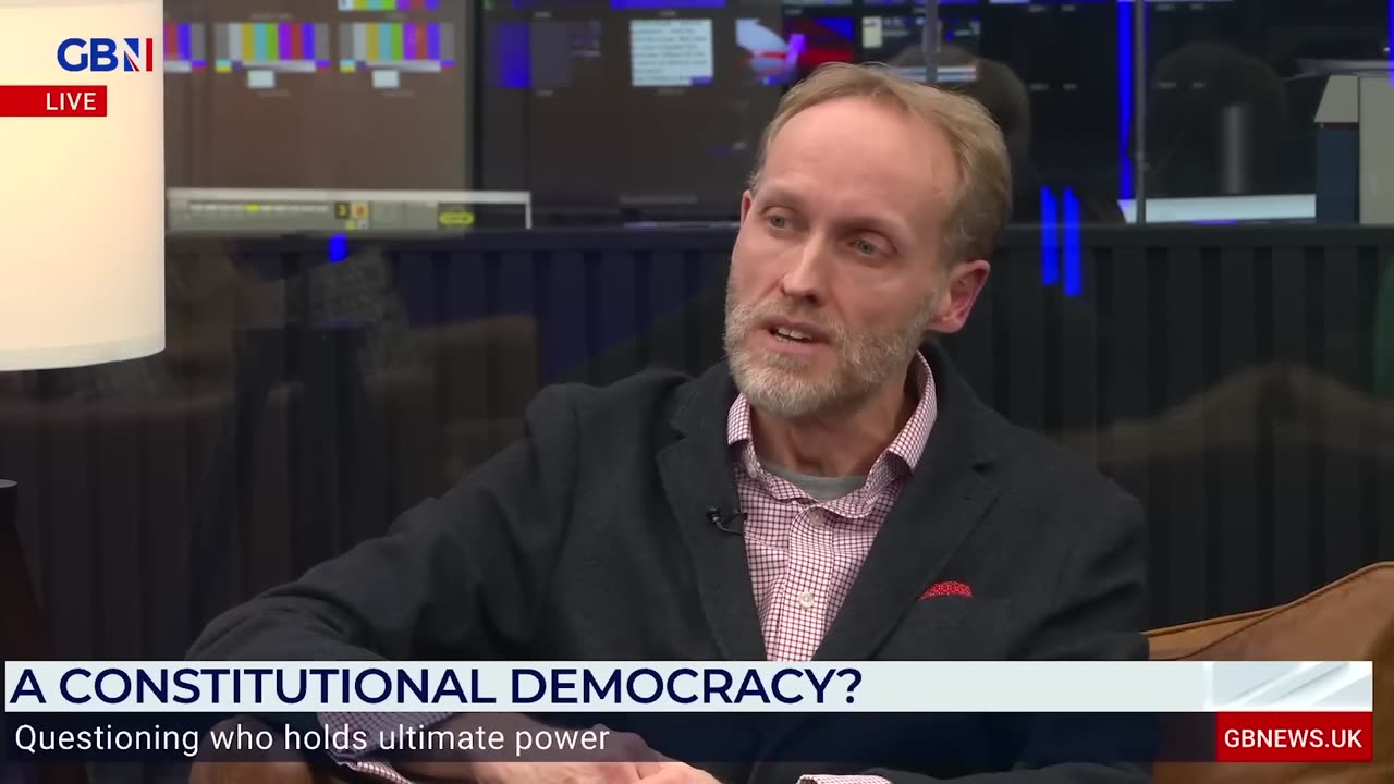 Who holds ULTIMATE POWER in Britain? Constitution expert explains the country's current situation