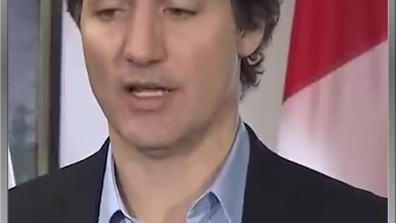 Trudeau on Shooting Down UFO