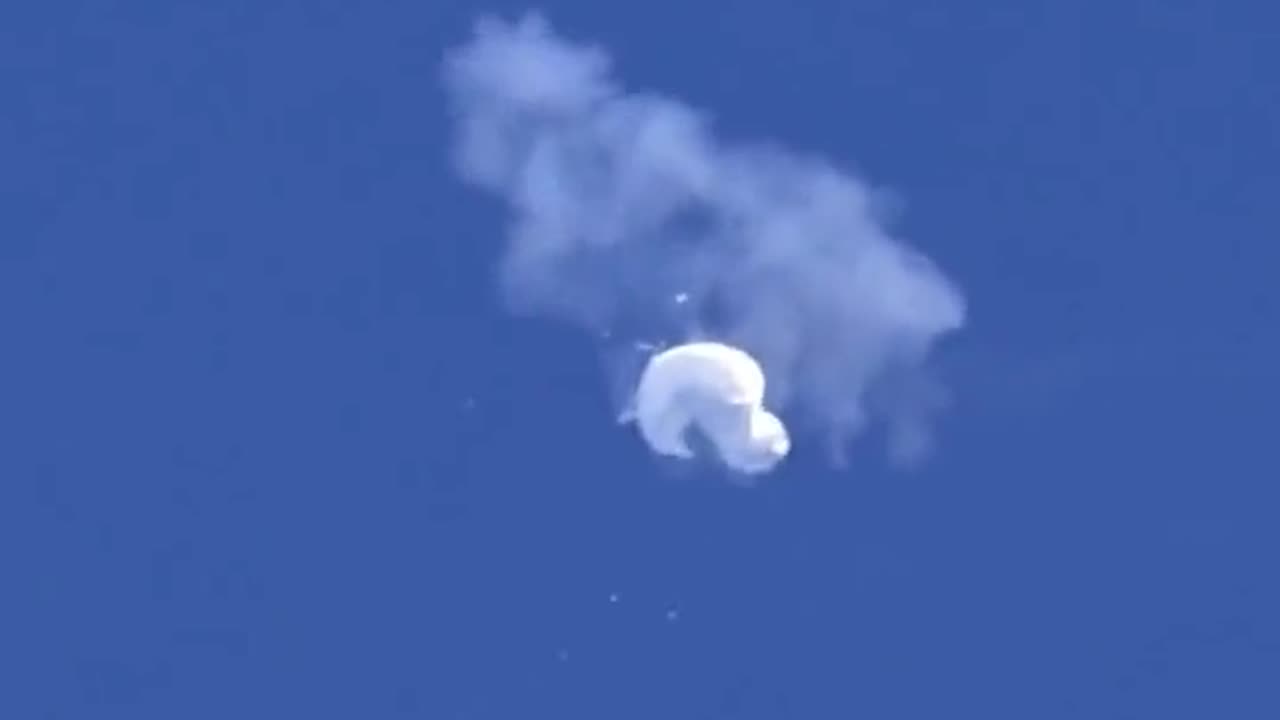 HD video of the moment when the Chinese spy balloon was shot down