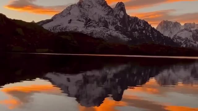 How beautiful is this sunrise at mont blanc.?