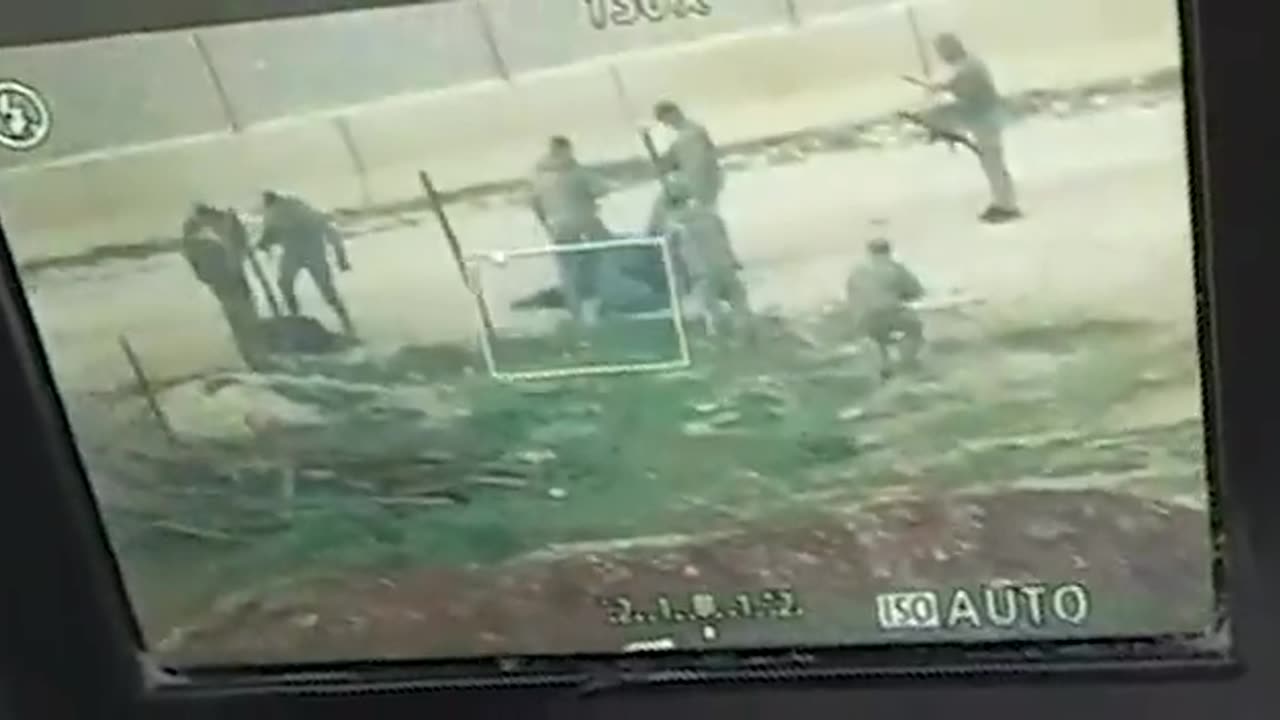 κτηνωδία Τούρκοι στρατιώτες κομμάτιασαν Σύρο πρόσφυγα
