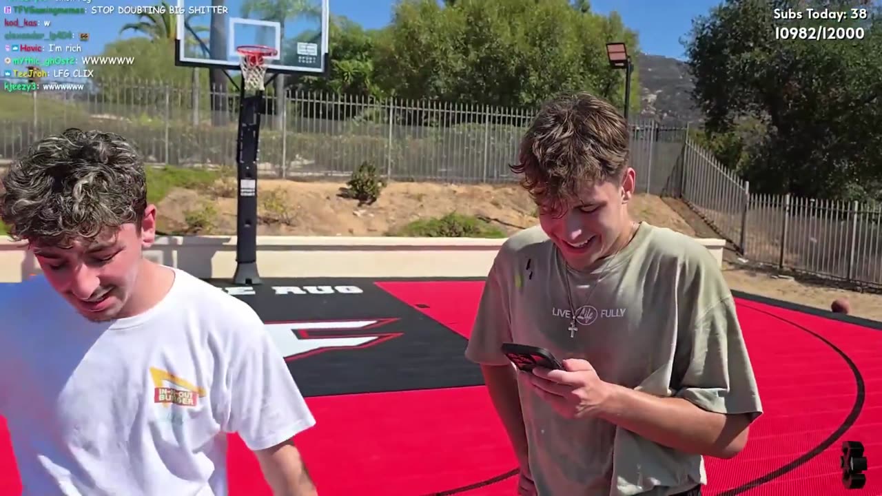 Clix just beat FaZe Rug 11-6 in a Basketball 1v1 for $10,000