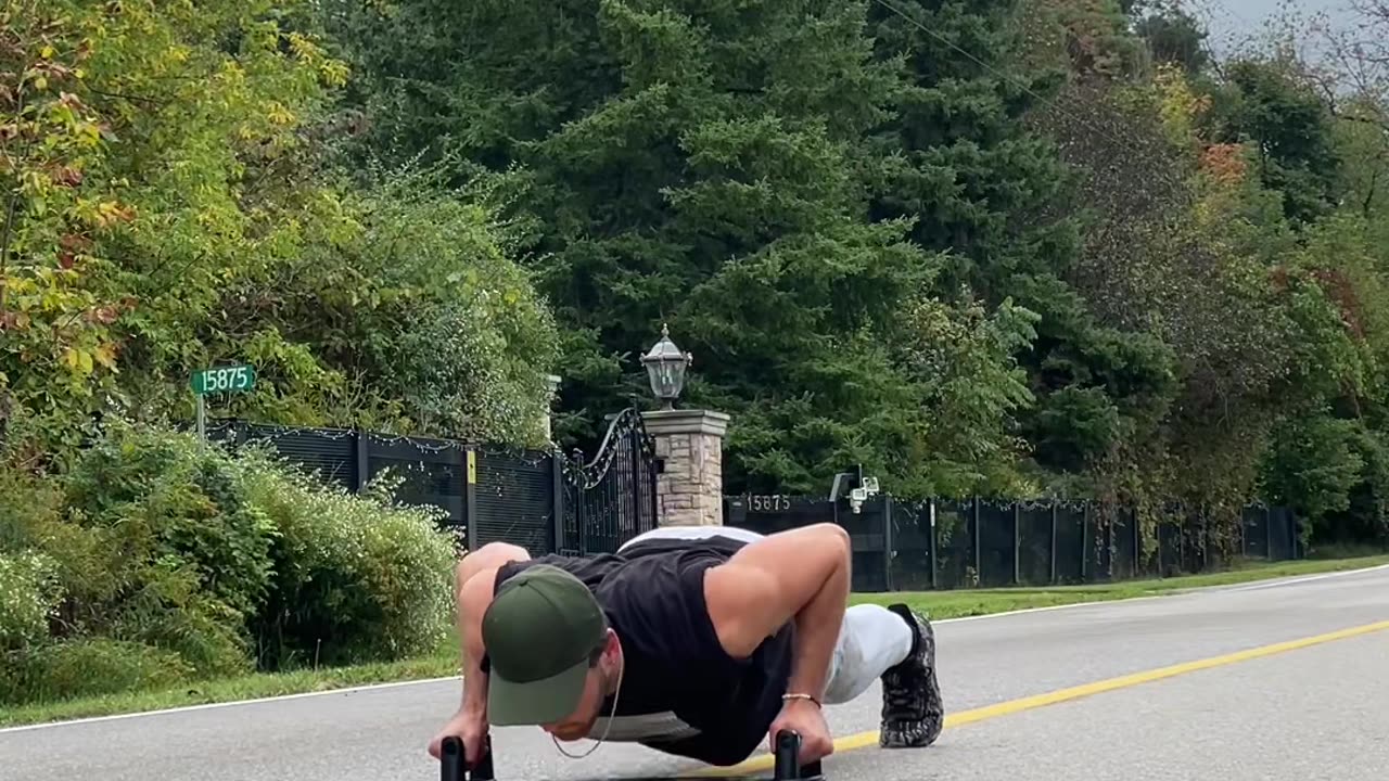 Enhance push up form🔥